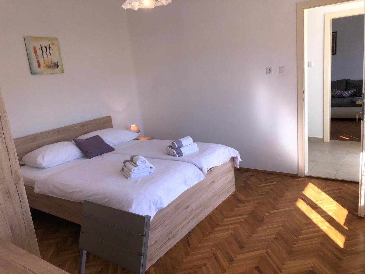 Apartments Mikelic Kampor المظهر الخارجي الصورة