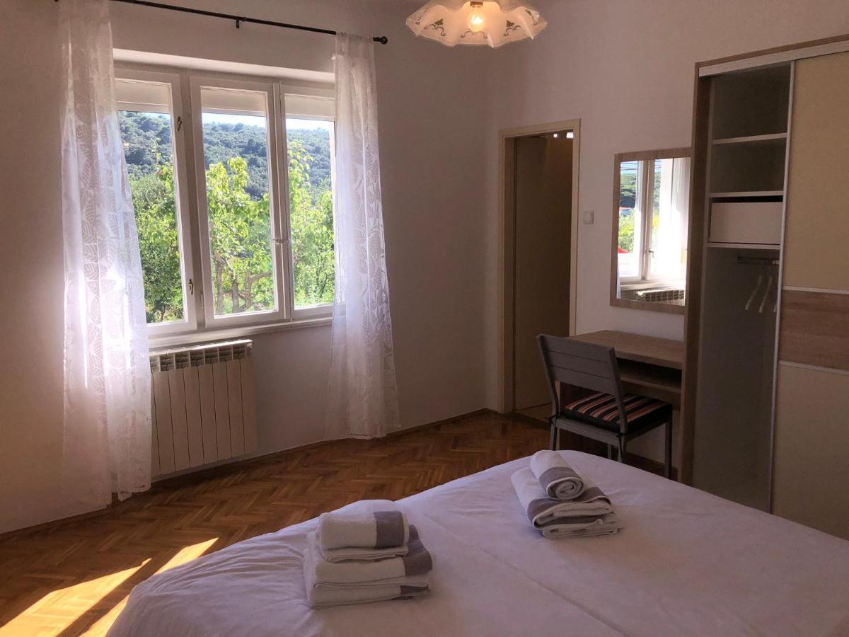Apartments Mikelic Kampor المظهر الخارجي الصورة
