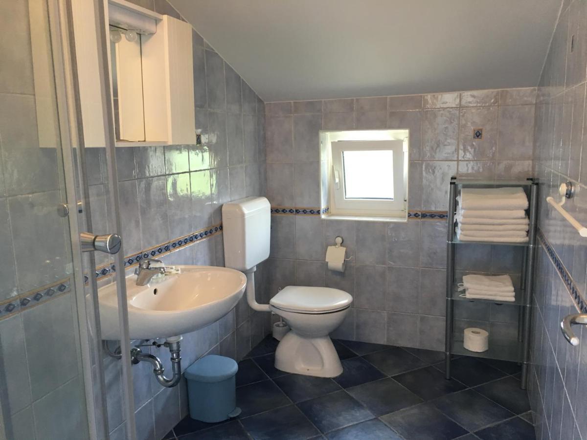 Apartments Mikelic Kampor المظهر الخارجي الصورة