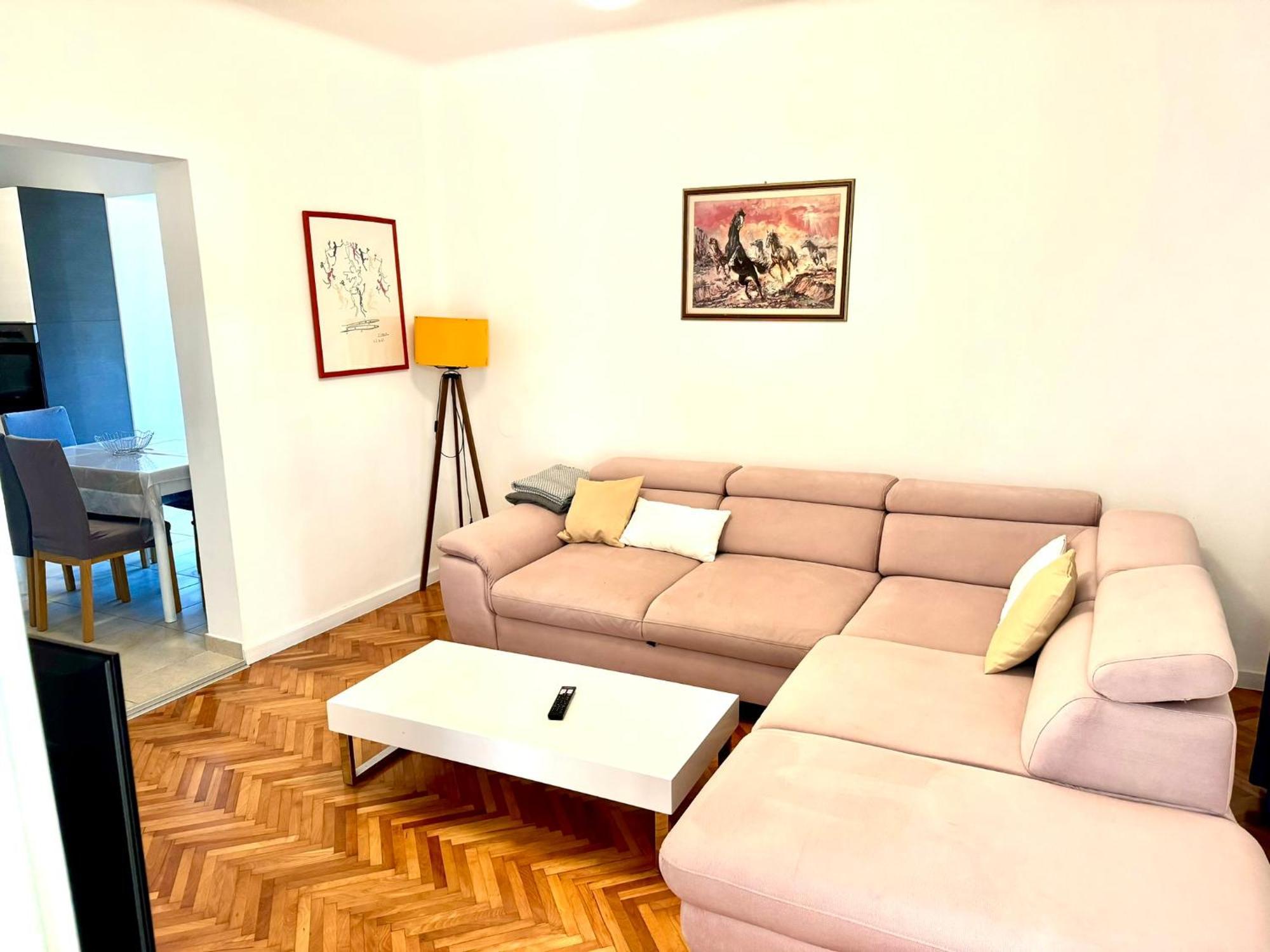 Apartments Mikelic Kampor المظهر الخارجي الصورة